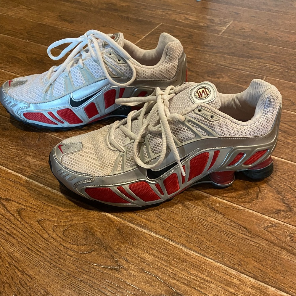 Mens Nike Shox shoes